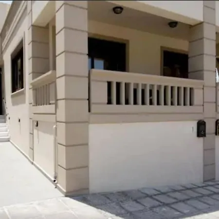 דירה With Premium Facilities *