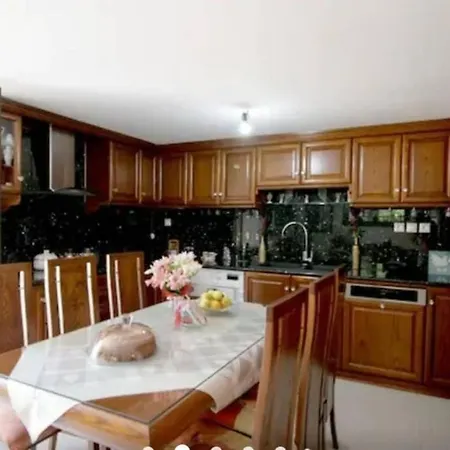 דירה With Premium Facilities