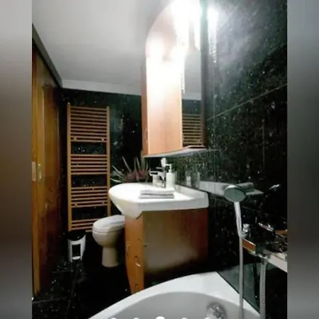 With Premium Facilities شقة خانيا